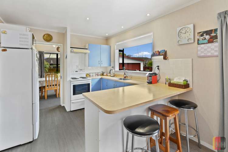 7 Oakmont Place Wattle Downs_2