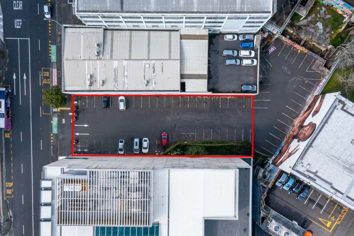 156 Victoria St West_3