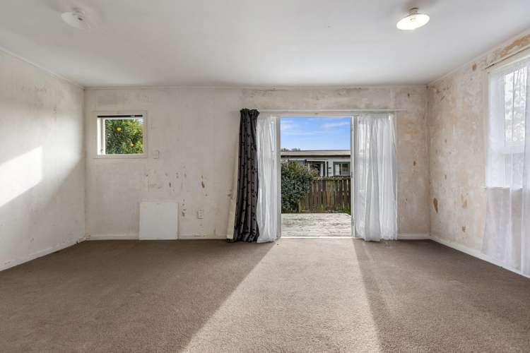 9 Henderson Crescent_4