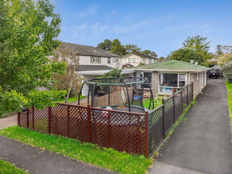 1/20, 2/20 & Springleigh Avenue_0