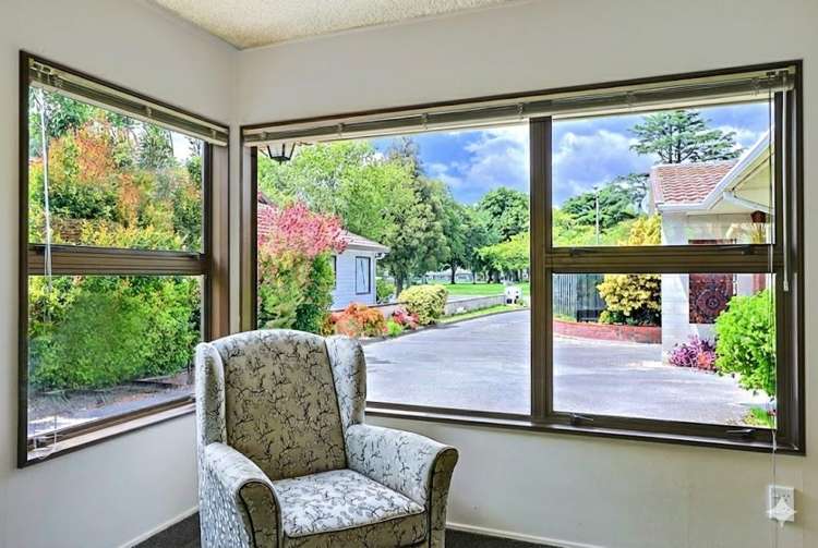 2/702 Tomoana Road Mahora_4