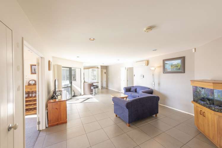 4 Crannog Fen Wattle Downs_3