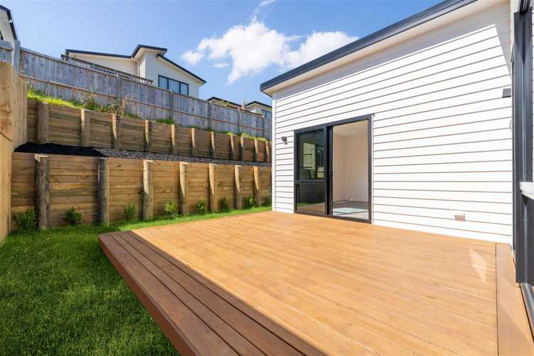 21 Whakairo Crescent Gulf Harbour_16