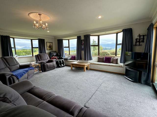 8 Humphries Road Waimumu_2