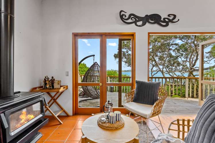 417 Leigh Road Leigh_16