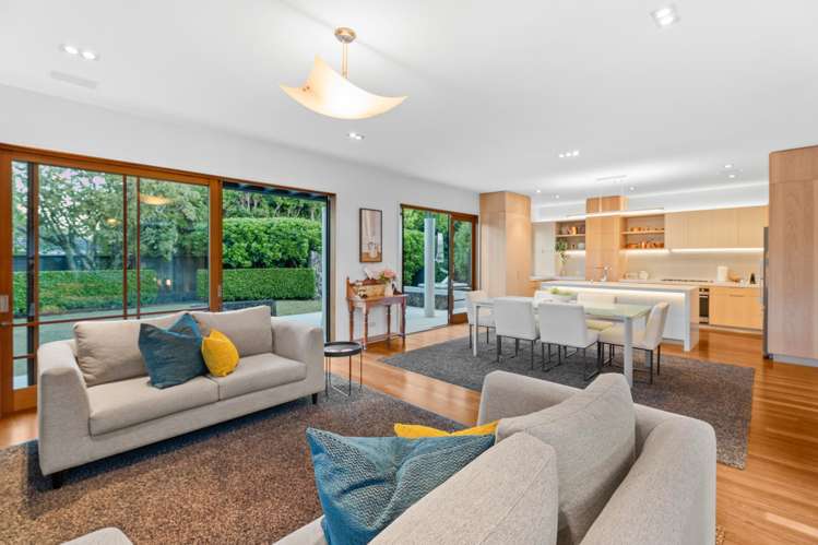 8 Shipherds Avenue Epsom_20