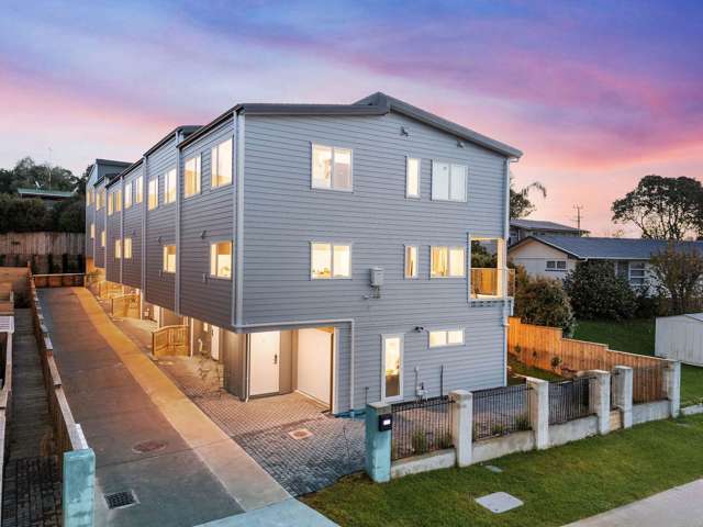 Brand New Townhouses – $140K Below CV!