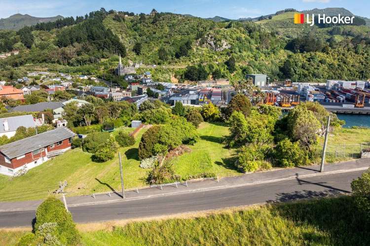 33/35/37 Constitution Street Port Chalmers_5