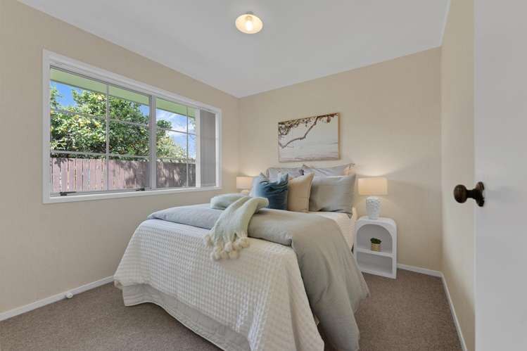 31 Evanda Crescent Conifer Grove_11