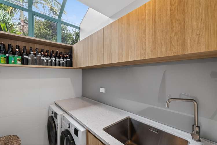 56 Little John Drive Bellevue_24