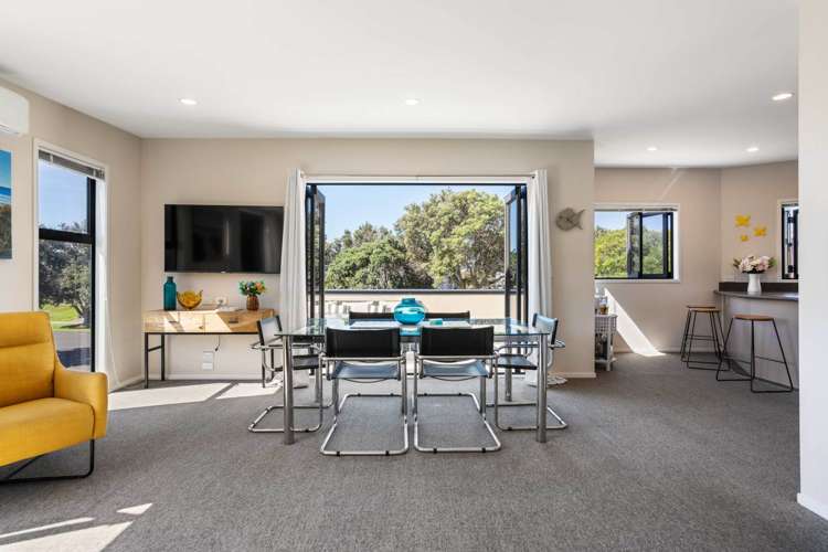 18 Bowentown Boulevard Waihi Beach_21