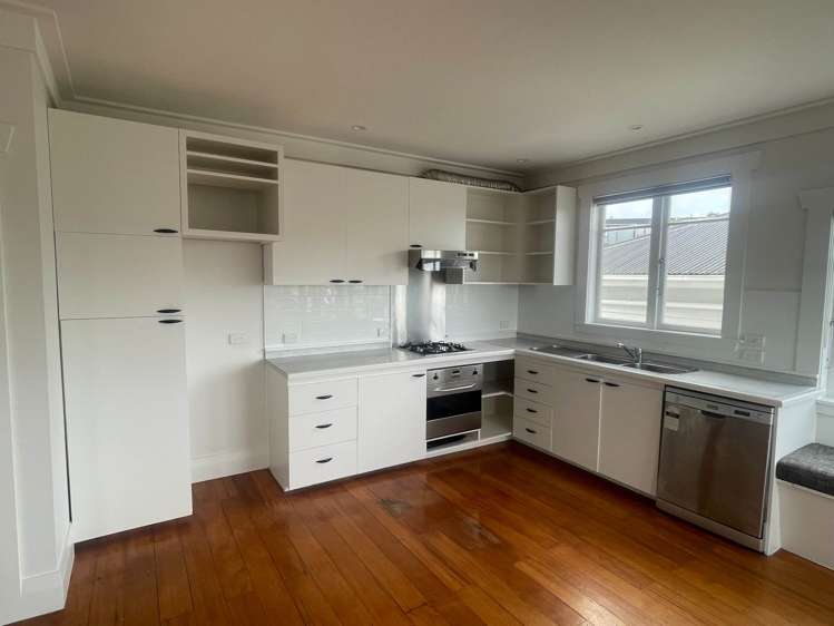 1/5 Barrington Road Grey Lynn_2