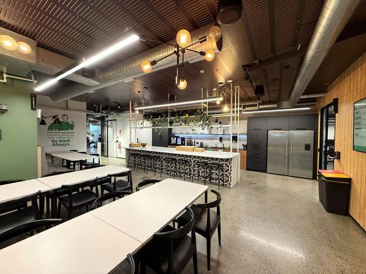 317 New North Road Kingsland_9