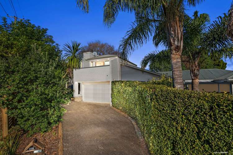 2/18a Richards Avenue Forrest Hill_1