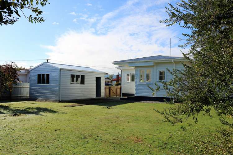 49 Parker Avenue Levin_10