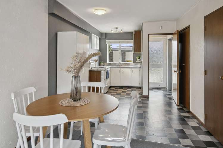 6/31 Mana Avenue Titahi Bay_6