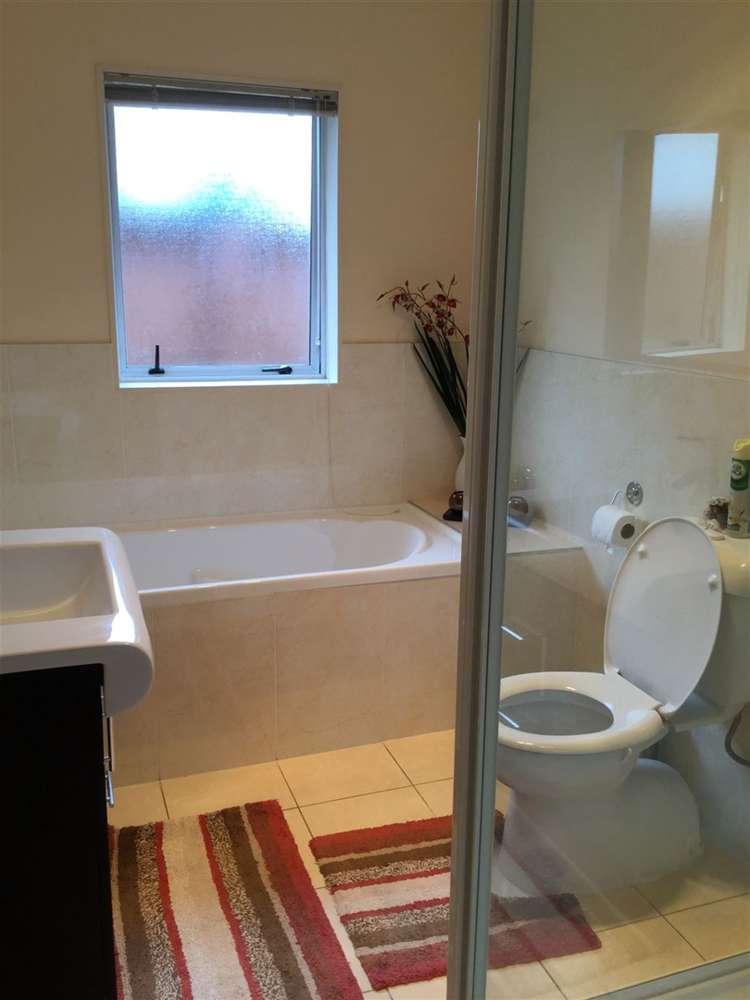 68a Archibald Road Kelston_13