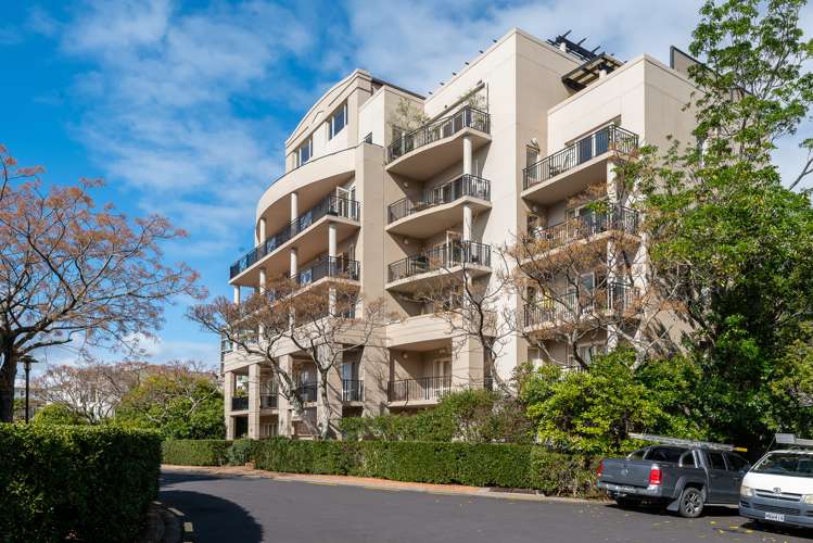 Ga/18 Joseph Banks Terrace Remuera_6