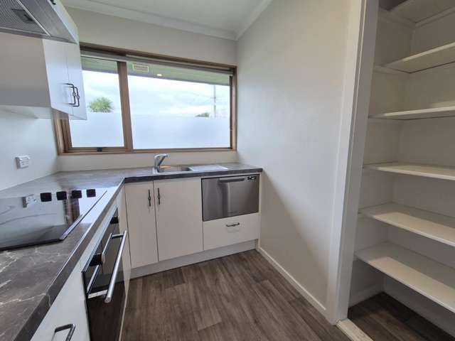 126B Charles Street Burleigh_2