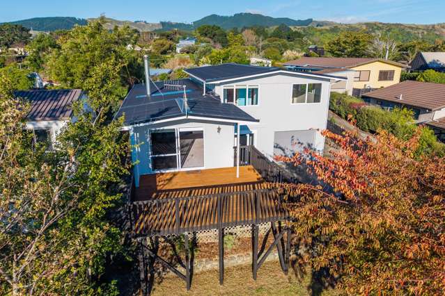 Large Family Home + Sleepout in Prime Spot