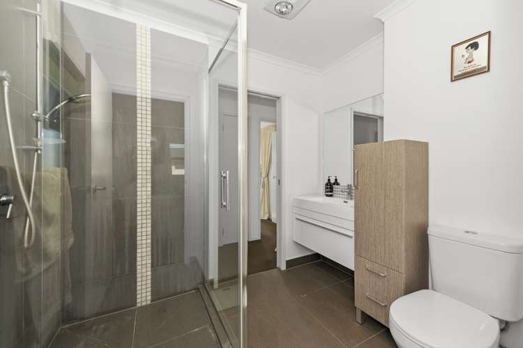 8/11 Errol Close Burbush_8