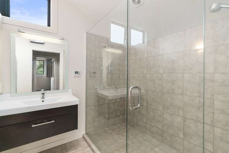 51 Nichol Street Lake Hawea_5