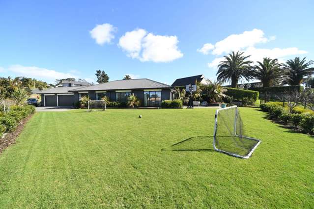 97 Solan Drive Waimauku_1