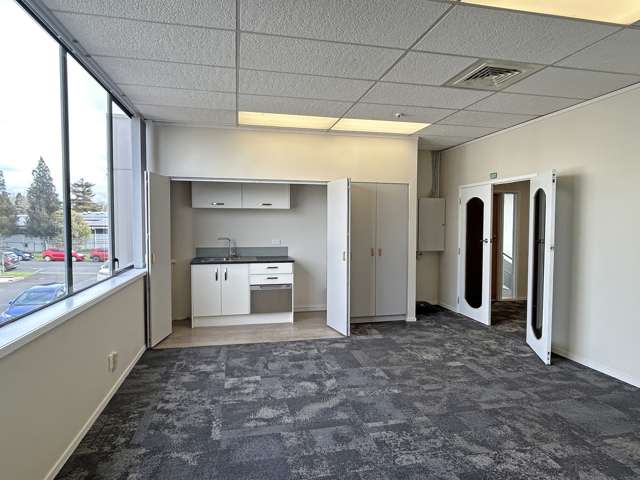 Office 4, 5 Hill Street Hamilton Lake_2