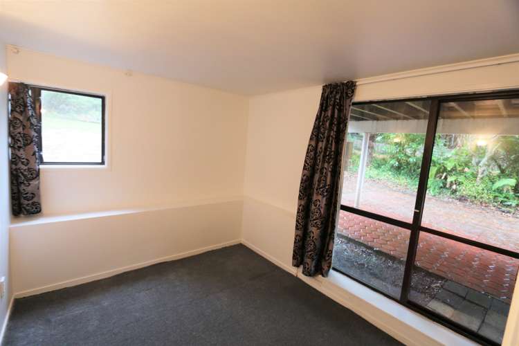 178 Woodlands Park Road Titirangi_10