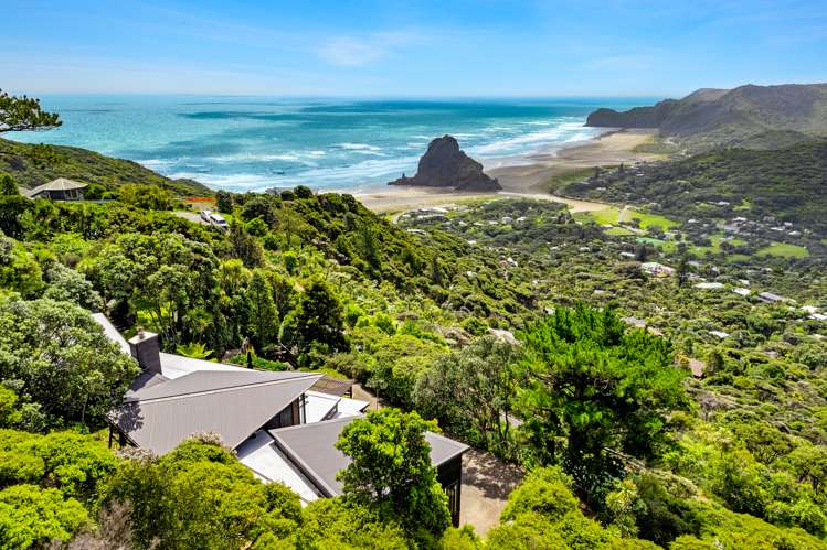 66 Piha Road Piha_36