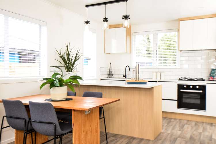 5 Morrison Crescent Glenview_15