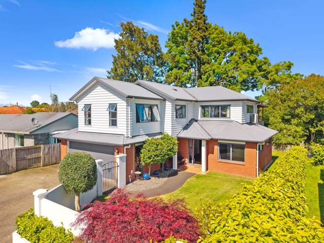 Elevated living for teens or extended family!