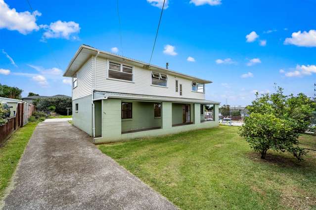 102 Tirimoana Road Te Atatu South_3