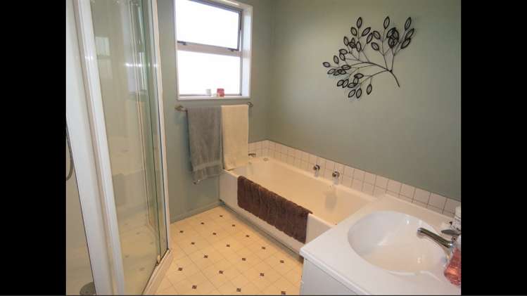 23 Benmore Street Glenwood_5