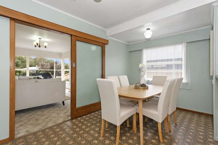 19 Tudor Crescent Chedworth_3