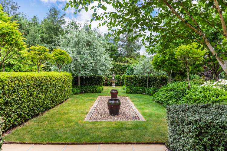 128 Ferndale Way Rangatira Park_11