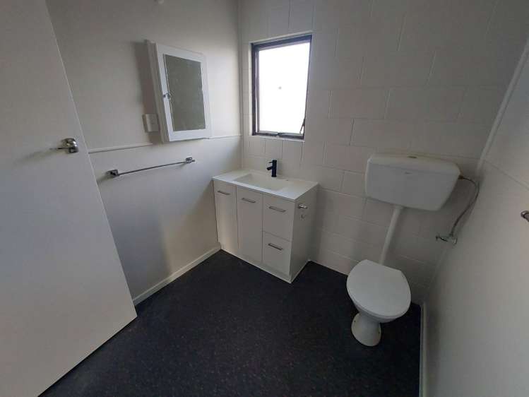 6/239 Old Farm Road 1074_6