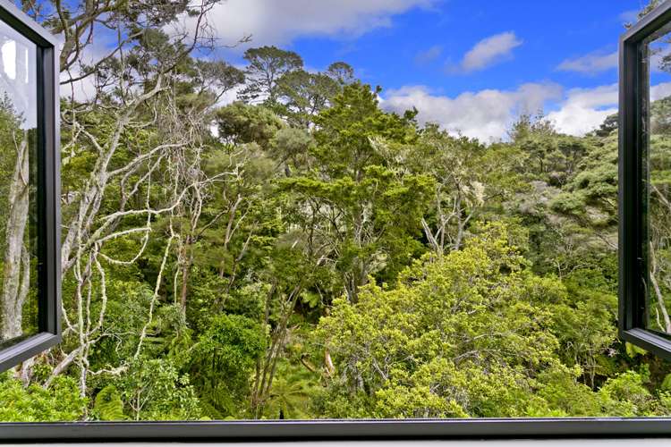 1/12 Herons Way Northcote_11