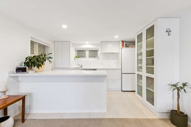3 Freshney Place Hill Park_13