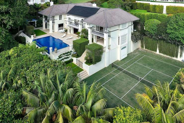 A luxury pad at 92 Paritai Drive, in Auckland's Orakei, has newly hit the market and is looking for more than $20m. Photo / Supplied