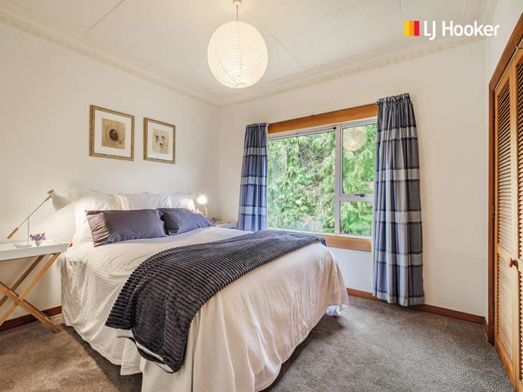 1 Castlewood Road Company Bay_17