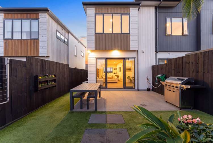 4/7 Scott Road Hobsonville_19
