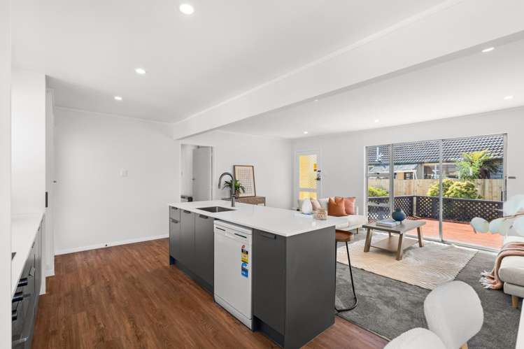 31 Denniston Crescent Redwood_4