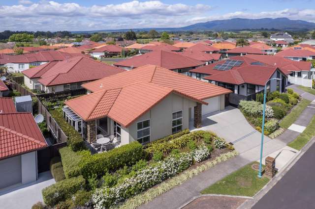14 Ballantyne Way Aongatete_1