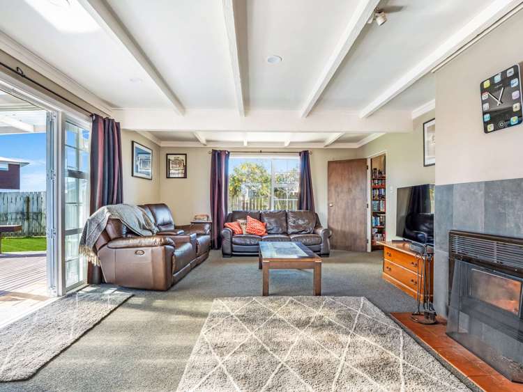 134 Riverside Drive_5