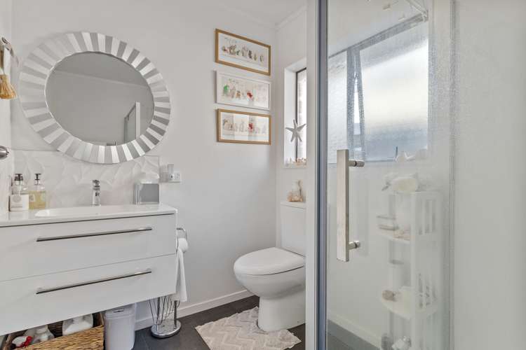 403 Harbour View Road Whangamata_13