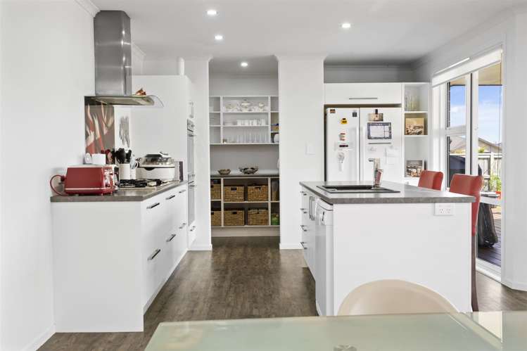 6 Plescher Crescent Leamington_6