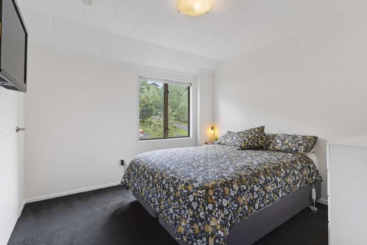 1/29 Lambrown Drive Totara Vale_15