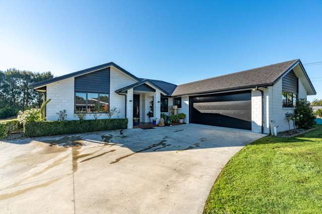 Owners Have Purchased - Rural Living In Newstead!