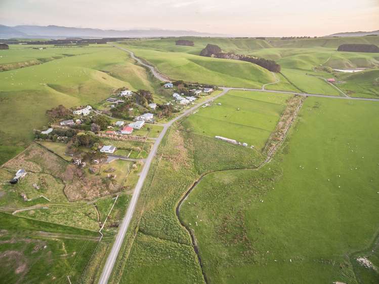 595 Cape Palliser Road Pirinoa_3